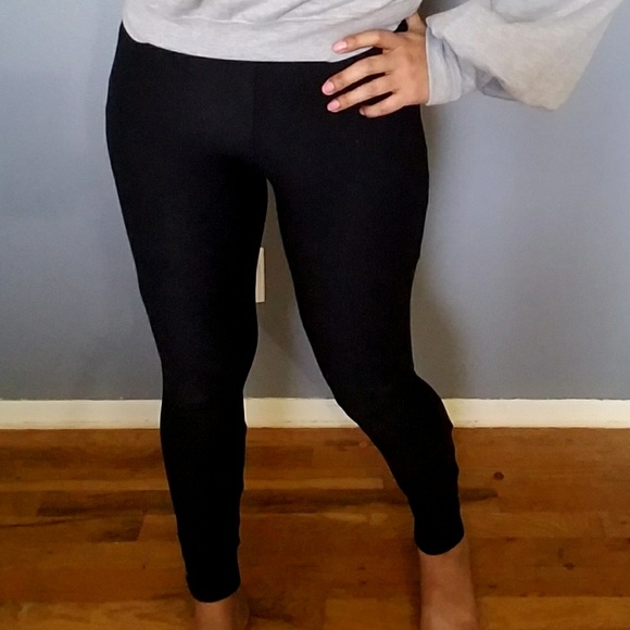 JENNY LACE UP BACK BLACK LEGGINGS - Picture 2 of 4